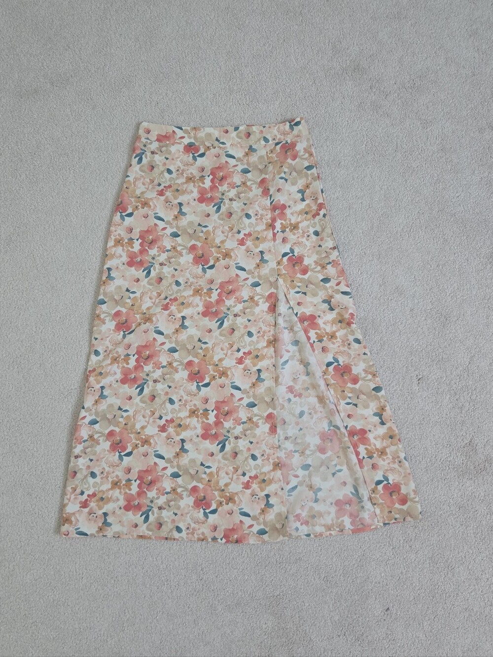 Forever 21 Peach Floral A-Line Midi Skirt with Slit